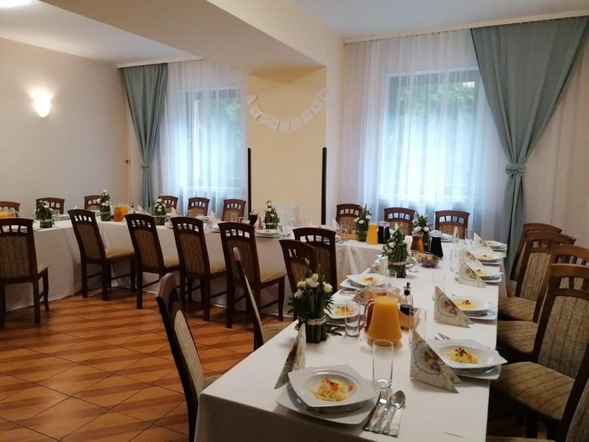 Aparthotel Obiekt "Czarny Rycerz" à Jastrzębie Zdrój Extérieur photo