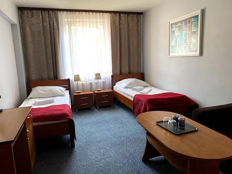 Aparthotel Obiekt "Czarny Rycerz" à Jastrzębie Zdrój Extérieur photo