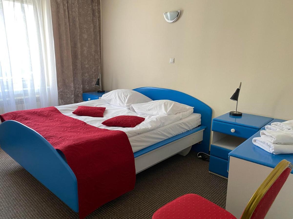 Aparthotel Obiekt "Czarny Rycerz" à Jastrzębie Zdrój Extérieur photo