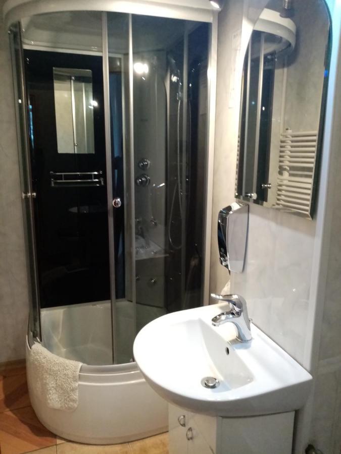 Aparthotel Obiekt "Czarny Rycerz" à Jastrzębie Zdrój Extérieur photo